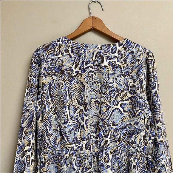 Velvet Heart snake skin print surplice dress - Picture 8 of 10